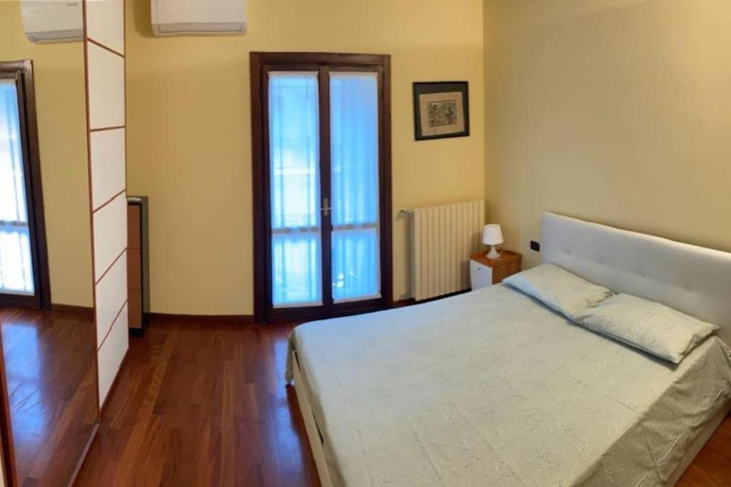 Apartment Center Of Μιλάνο Εξωτερικό φωτογραφία